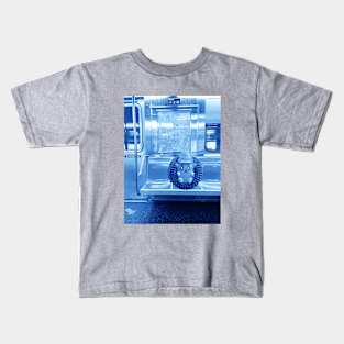 Quilliam on train Blue Kids T-Shirt